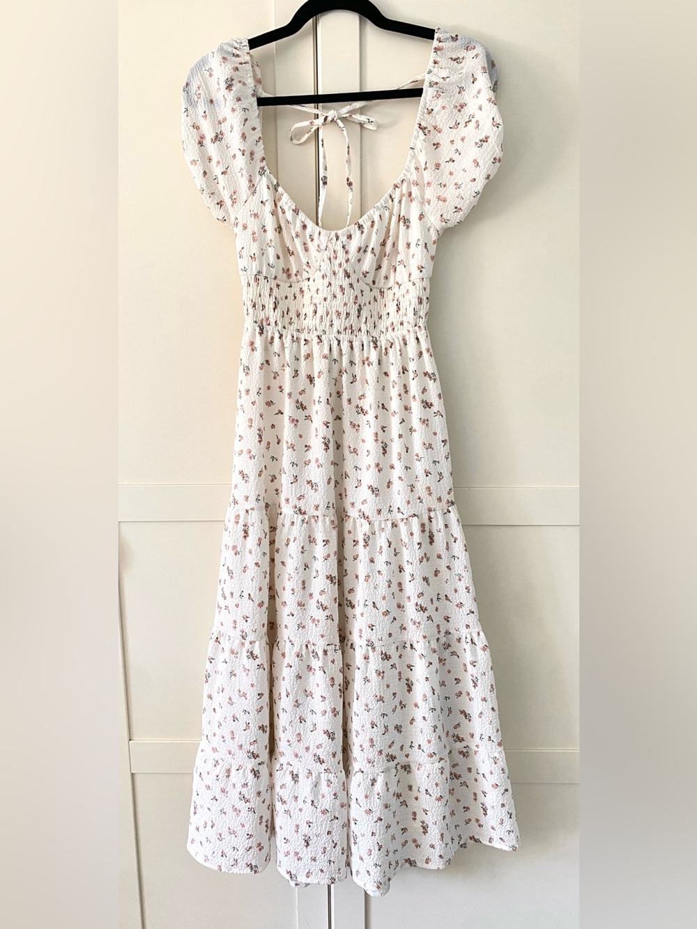 NWT Ardene White Floral Puff Sleeve Smocked Midi Dress Cottagecore Size M - Picture 1 of 15